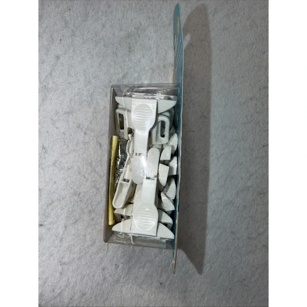 Safety 1st Spring Loaded Cabinet & Drawer Latches ( 10 Pack) NEW 48392